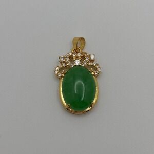 Jadeite Jade‎ pendant 
24k Gold Plated